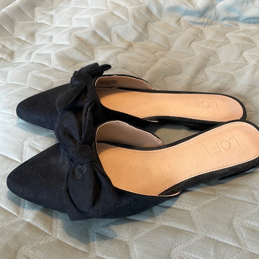 Loft bow tie black suede shoes 7